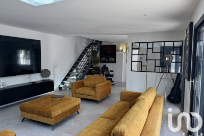 Maison à vendre à ST SULPICE DE ROYAN  - 4 pièces - 127 m² 