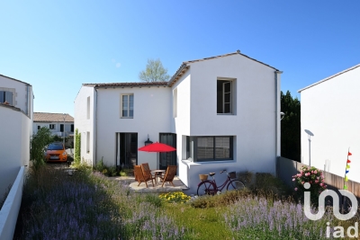 Maison à vendre à LA FLOTTE  - 4 pièces - 137 m² 