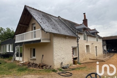 Maison à vendre à ROCHECORBON  - 15 pièces - 445 m² 
