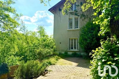 Maison à vendre à TASSIN-LA-DEMI-LUNE  - 10 pièces - 207 m² 