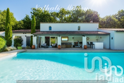 Maison à vendre à BREUILLET  - 7 pièces - 240 m² 