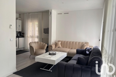 Appartement à vendre à ELANCOURT Le Village - 2 pièces - 50 m² 