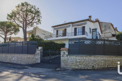 Maison à vendre stationnement parking nice 