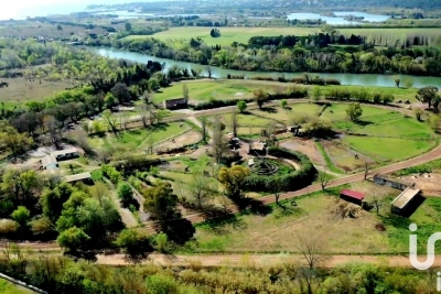 Maison à vendre à ST-AYGULF  - 9 pièces - 530 m² 