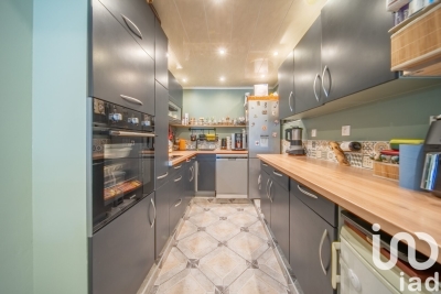 Maison à vendre à CRUSNES  - 6 pièces - 116 m² 