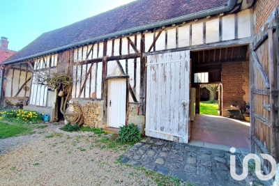 Maison à vendre à MERU  - 1 pièces - 200 m² 