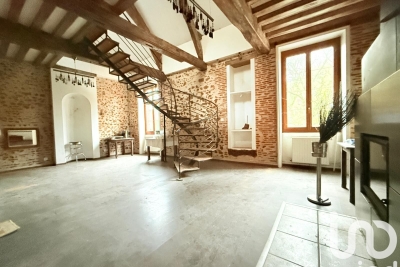 Maison à vendre à BOURBON LANCY Peripherique - 6 pièces - 236 m² 