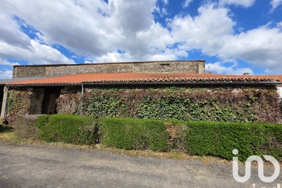 Maison à vendre à LE LOROUX BOTTEREAU  - 4 pièces - 181 m² 