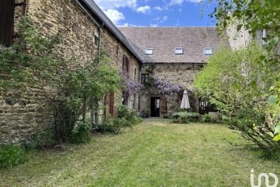 Commerce à vendre à BOURG LASTIC   - 361 m² 