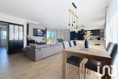 Maison à vendre terrasse jardin poussan 