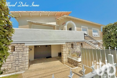 Maison à vendre à LA TREMBLADE  - 7 pièces - 200 m² 