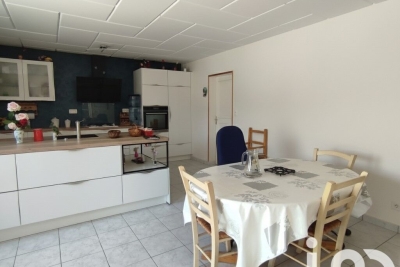 Maison à vendre à BEAUPREAU Baumette (Zone Naturelle) - 8 pièces - 181 m² 