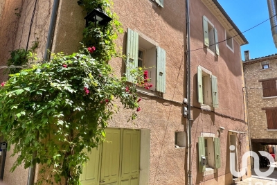 Maison à vendre à BUIS LES BARONNIES  - 7 pièces - 137 m² 