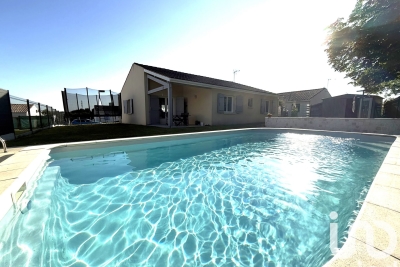 Maison à vendre à JARNAC CHAMPAGNE  - 5 pièces - 100 m² 