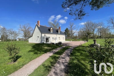 Maison à vendre à LA CHAPELLE SUR LOIRE  - 6 pièces - 145 m² 
