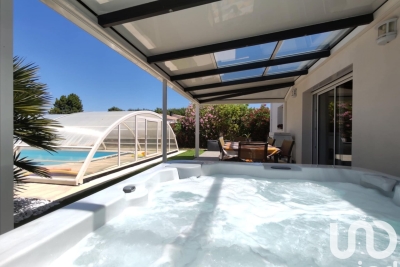 Maison à vendre à PUYRAVAULT  - 5 pièces - 120 m² 