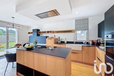 Maison à vendre à STE ANNE D AURAY  - 5 pièces - 180 m² 