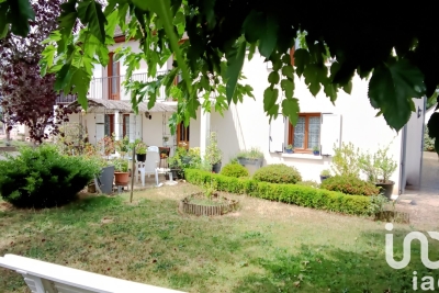 Maison à vendre à AVOINE  - 7 pièces - 180 m² 