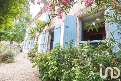 Maison à vendre à VOUHE  - 9 pièces - 239 m² 