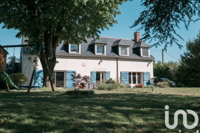 Maison à vendre à LONGUE JUMELLES Baumette (Zone Naturelle) - 7 pièces - 173 m² 