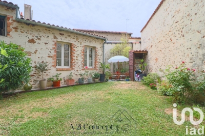 Maison à vendre à SEVREMOINE Baumette (Zone Naturelle) - 7 pièces - 164 m² 