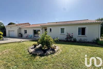 Maison à vendre à AZAY SUR THOUET  - 4 pièces - 120 m² 