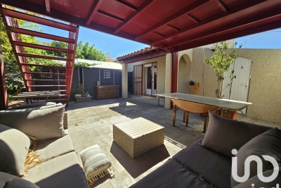 Maison à vendre à VILLENEUVE DE LA RAHO Moulin à Vent 1 - 4 pièces - 162 m² 