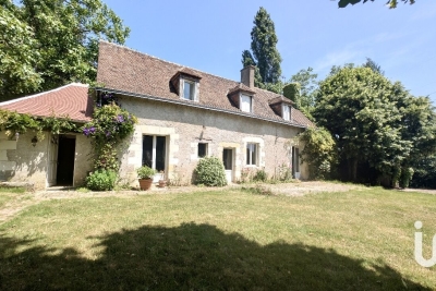 Maison à vendre à NOUZILLY  - 6 pièces - 180 m² 