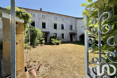Maison à vendre à LEGNY  - 6 pièces - 180 m² 
