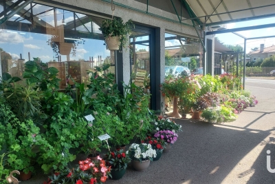 Commerce à vendre à ST-MAGNE-DE-CASTILLON   - 5500 m² 