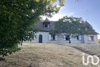 Maison à vendre à ESVRES  - 5 pièces - 300 m² 