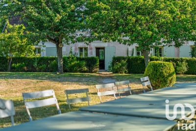 Maison à vendre à ST LAURENT EN GATINES  - 11 pièces - 375 m² 