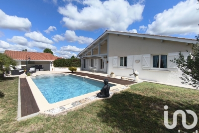 Maison à vendre à EYSINES Sainte-Foy-la-Grande - 4 pièces - 114 m² 