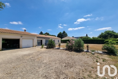 Maison à vendre à LA CHAPELLE BERTRAND  - 4 pièces - 106 m² 