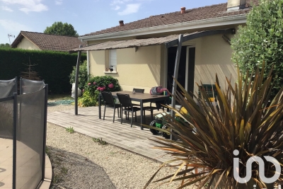 Maison à vendre à VAYRES Sainte-Foy-la-Grande - 4 pièces - 114 m² 