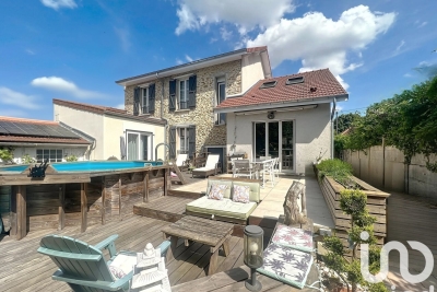 Maison à vendre à TOURNAN EN BRIE Centre Nord - 7 pièces - 180 m² 