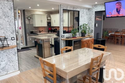 Maison à vendre à LE GUE D ALLERE  - 6 pièces - 162 m² 