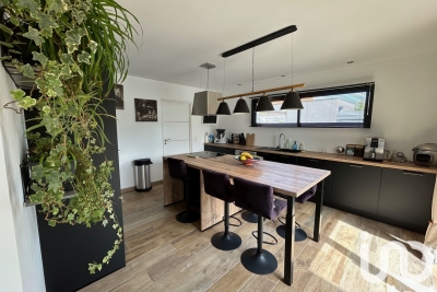 Maison à vendre à ROYAN  - 5 pièces - 128 m² 