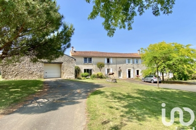 Maison à vendre petite maison au bord de l eau 