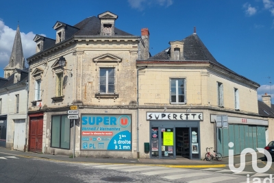 Bien à vendre à VERNANTES Baumette (Zone Naturelle)  - 382 m² 