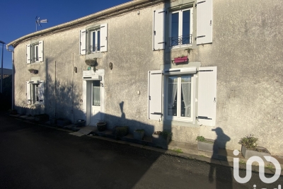 Maison à vendre à VERINES  - 4 pièces - 106 m² 