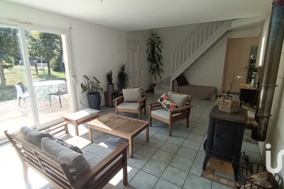 Maison à vendre à GENNES Baumette (Zone Naturelle) - 8 pièces - 145 m² 