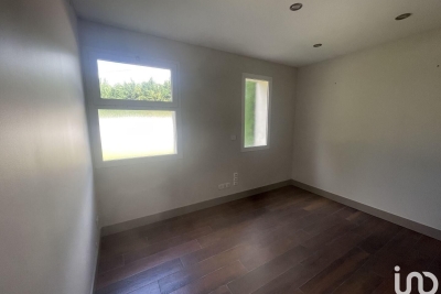 Commerce à louer à BELIN-BELIET Saint-Seurin-sur-l'Isle  - 72 m² 