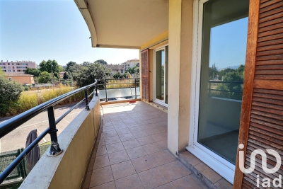 Appartement à vendre à MARSEILLE 14EME  - 3 pièces - 66 m² 