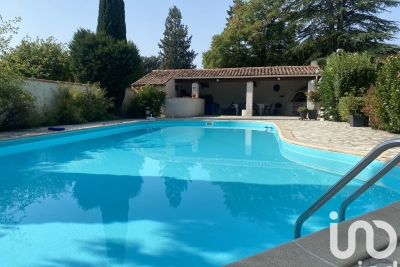 Maison à vendre à L EGUILLE  - 6 pièces - 168 m² 