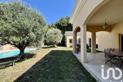 Maison à vendre à GENAS  - 7 pièces - 240 m² 