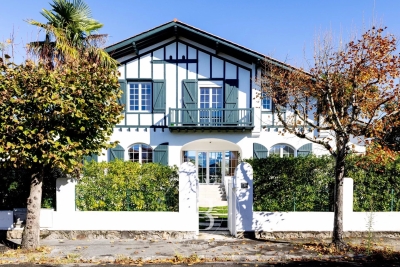 Maison &agrave; vendre &agrave; Biarritz  - 7 pi&egrave;ces 310 m&sup2; 