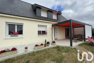 Maison à vendre à PLUMELIAU-BIEUZY  - 7 pièces - 141 m² 