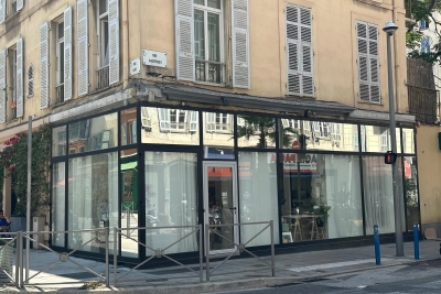 Commerce à vendre à Nice   54 m² 
