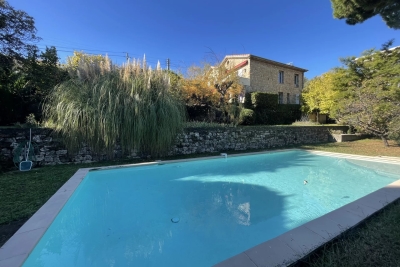 Maison &agrave; vendre terrain piscine 